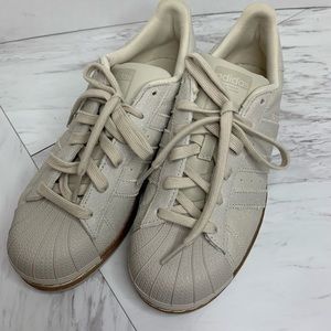 NWOT Adidas superstar shoes